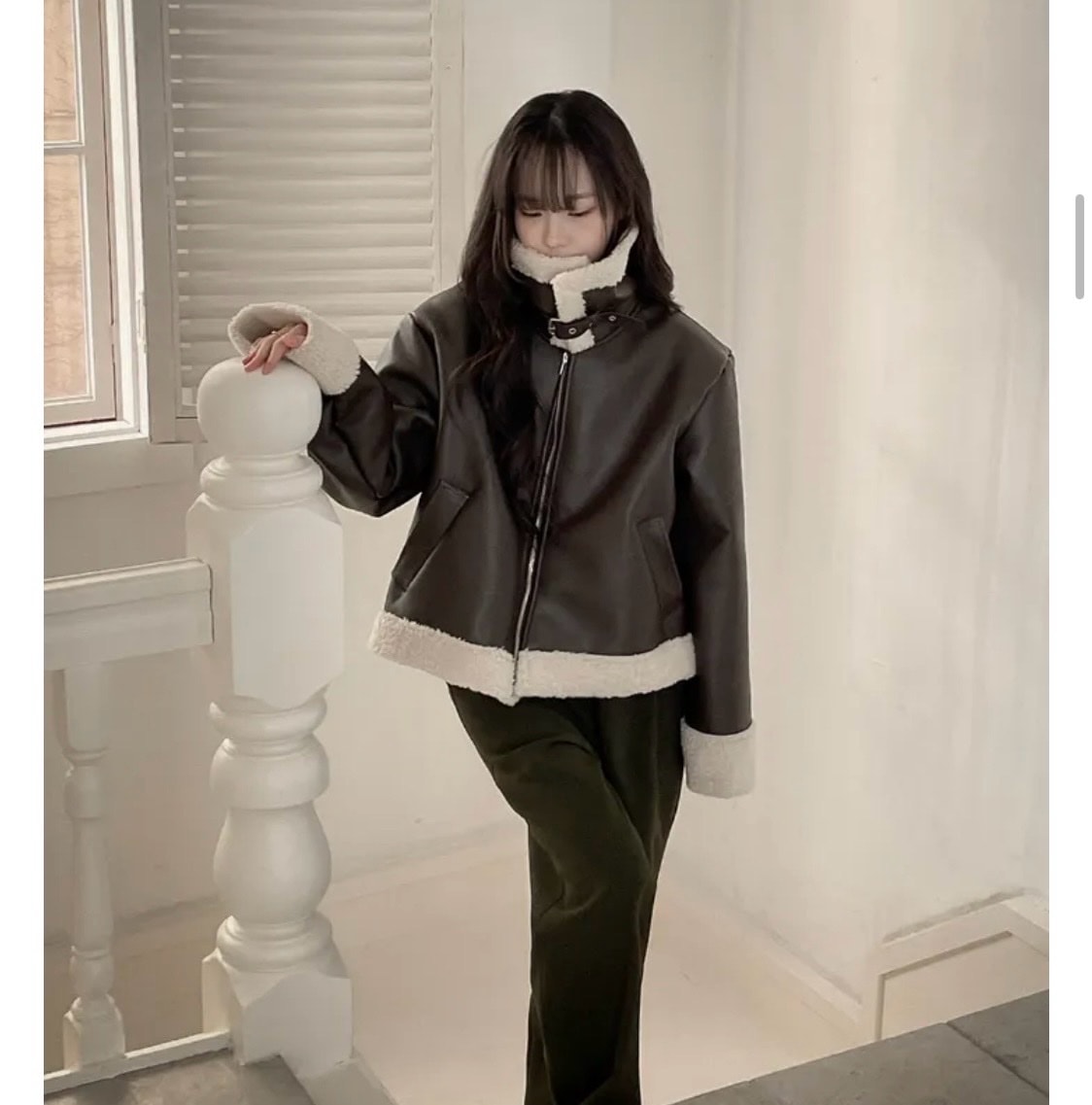 언니들아 무스탕 뭐살까 ????