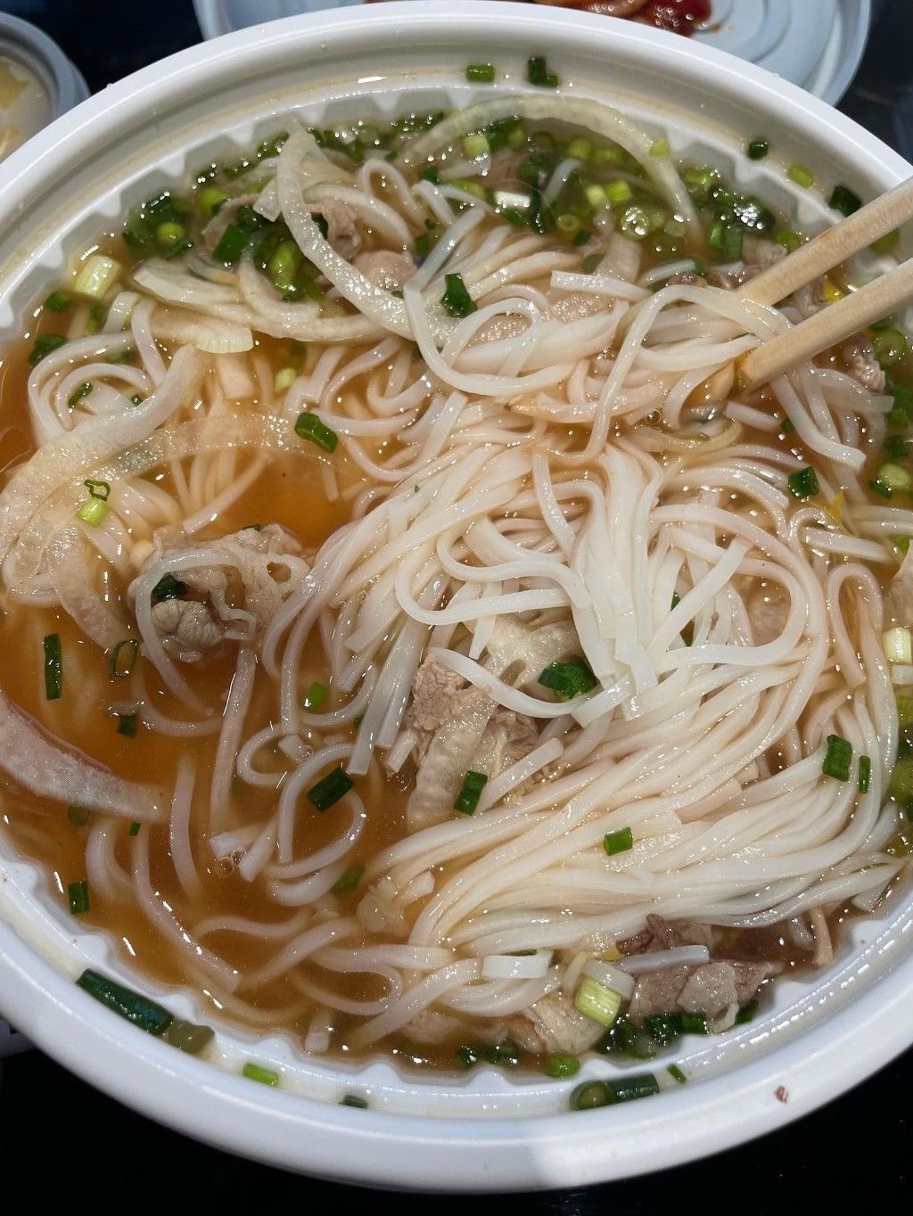 점심 메뉴 골라줘