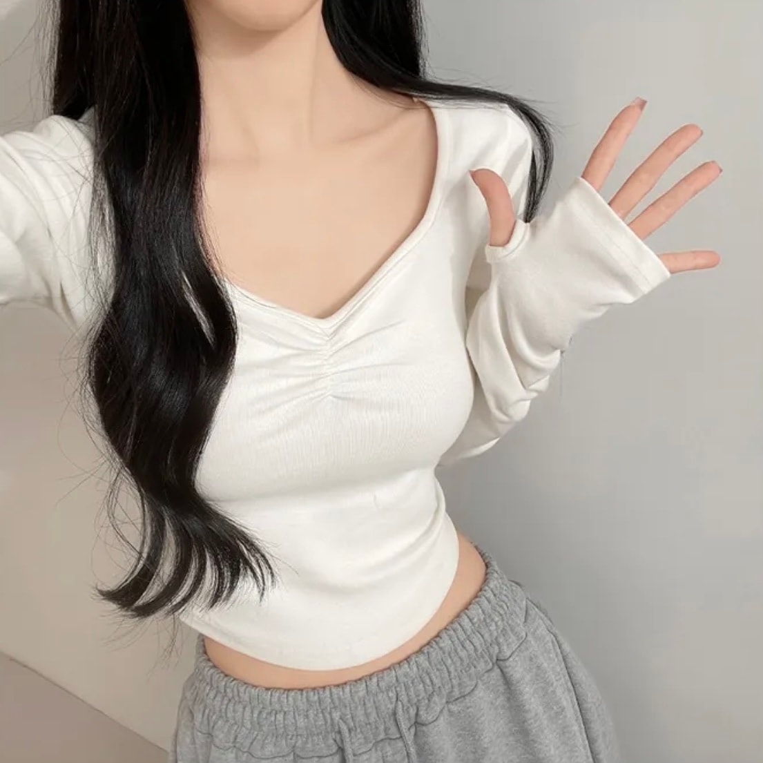 이 상의 많이 얇아보이나? 😿