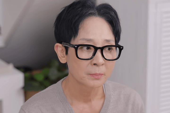 '낭랑 18세' 한서경, '父 사망 → 母 치매' 고백…결국 눈물 보였다 ('특종세상')