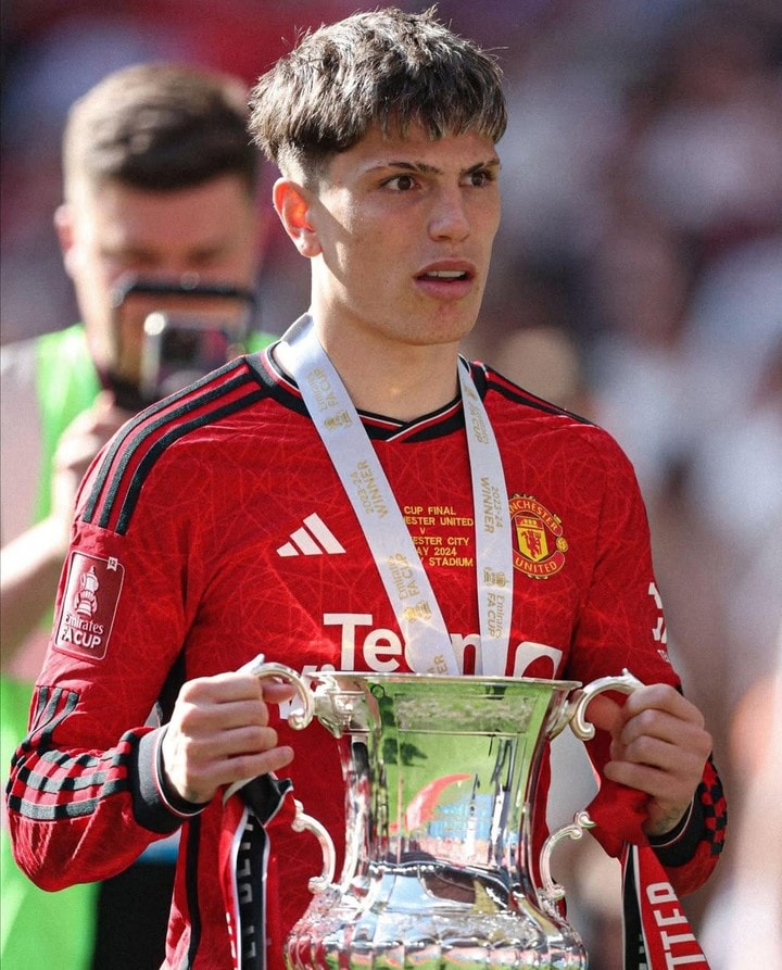 "맨유 사랑했는데..." 감독 저격+태도 논란 가르나초 '황당' 고백 "그런 식으로 떠나고 싶지 않았어"