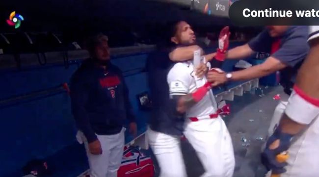 충격! WBC 선수-감독 몸싸움 발발, 탈락도 서러운데 항명 사태까지…후라도 동료 왜 사령탑에 대들었나