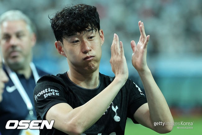 "이딴 선수가 손흥민보다 연봉 높다고?" 토트넘 팬들 분통 터진다..."영입 자체가 패닉 바이" 잔류 계획에 결사 반대