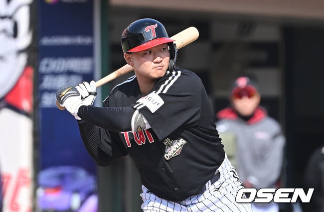 LG 떠난 50억 FA 앞에서 ‘홈런-홈런’…LG 잠실 빅보이 시범경기 홈런 1위, 김현수 빈 자리 걱정없다