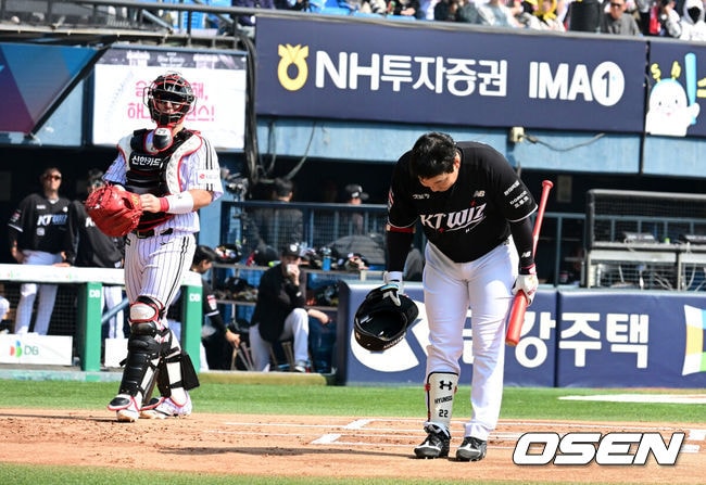 “야유 안 받으면 다행” LG 떠난 50억 FA 김현수, 잠실구장 LG팬 앞에서 3가지 선물 다 챙겼다