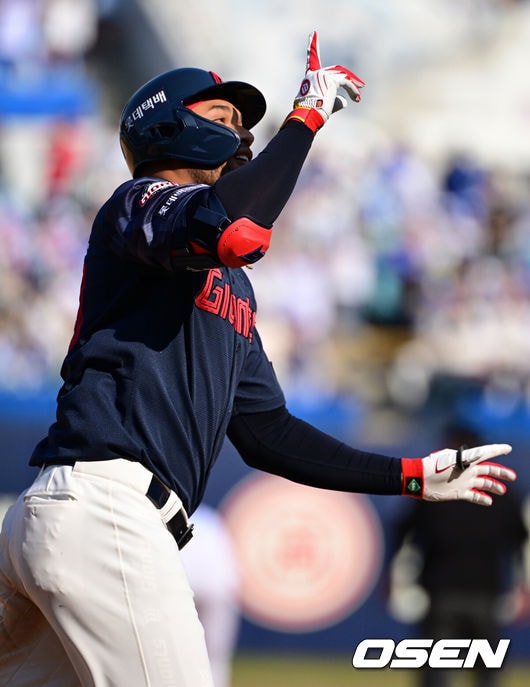 ‘도파민 터지는 봄데 야구’ 레이예스, 이틀 연속 홈런 폭발 “팀 분위기 좋다” [오!쎈 대구]