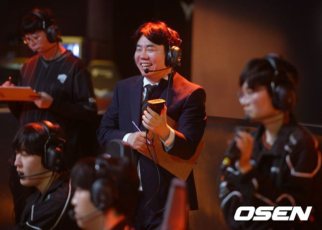 '옴므'의 무한신뢰, 믿는 도끼 '제카'와 '제우스'