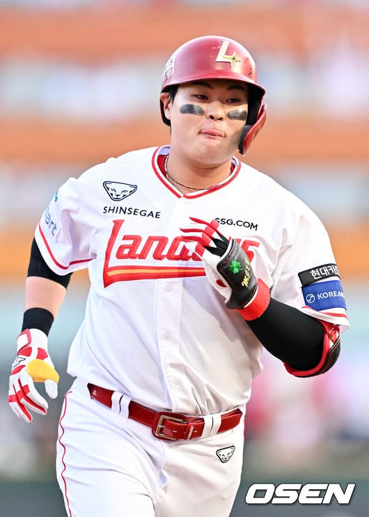 고의가 아닌건 알지만…사구 남발에 간판타자·주전포수 교체, 3연승에도 부상 우려에 울상