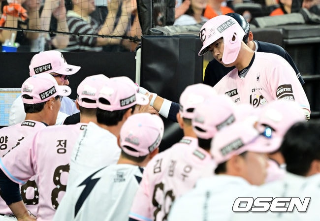 '0:1→9:2→13:10' 한화, 승부처 버티는 저력 생겼다…김경문 감독 "상대 추격에도 집중력 있게 임해 위닝시리즈 확보" [오!쎈 대전]