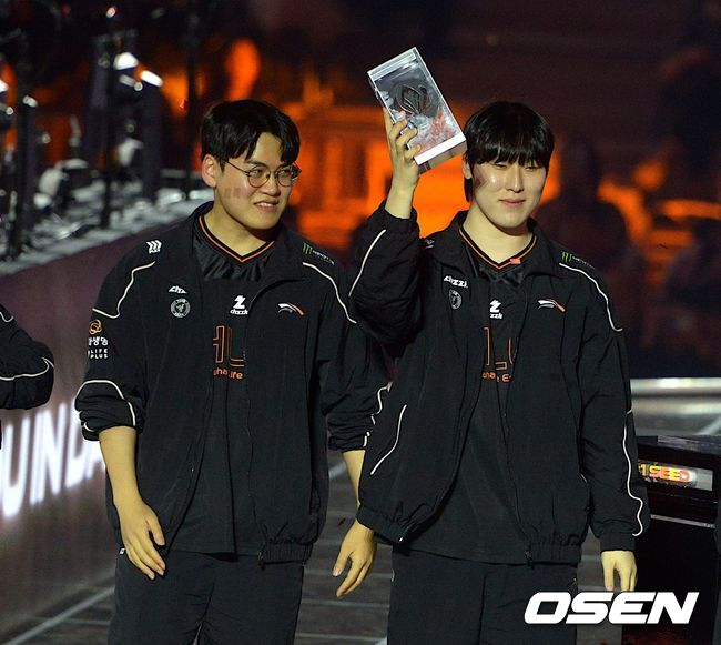 [Oh!쎈 롤챔스] 동갑내기 ‘제카’와 ‘구마유시’ 의기투합, 특별한 브로맨스 MSI 출사표