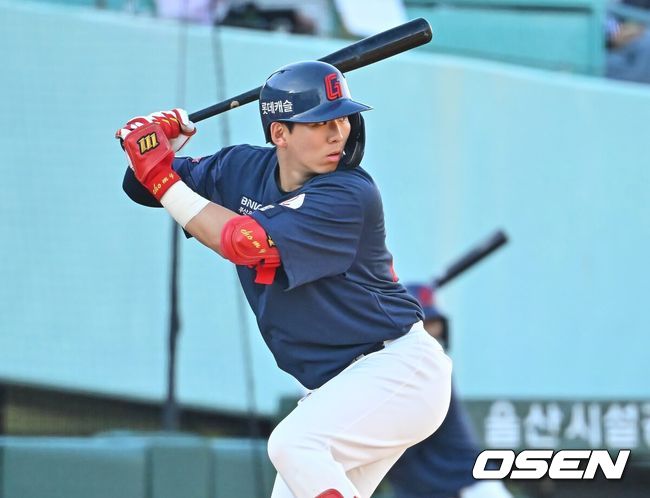 드래프트 낙방→日 독립리그→육성선수→타격 1위…롯데 21세 외야수, 퓨처스 올스타 빛나다