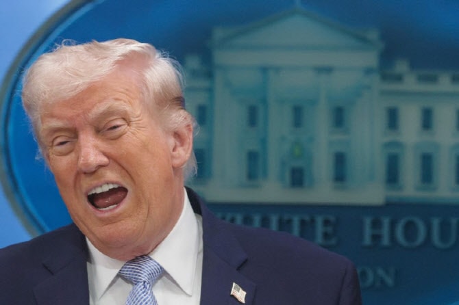 [속보]트럼프 “이란, 하룻밤이면 제거 가능…내일 밤 될 수도”