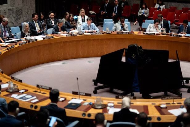 중·러, 호르무즈 결의안 거부권…“군사행동 정당화 우려”