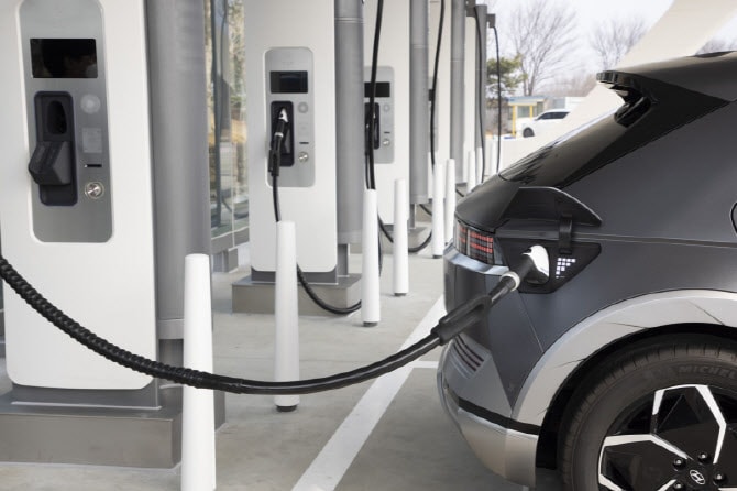 "전기차 전환에 공급망 재편"…'산업전환 계획' 수립 단계 진입