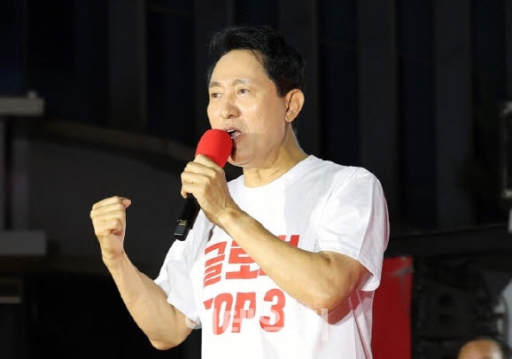 여당, 서울 놓치며 절반의 성공…"중도층 李정권 부정 평가"