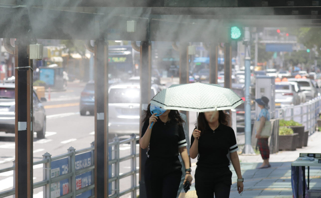 폭염·풍수해 중대본 동시 가동 급증…커지는 ‘다중재해’ 위험