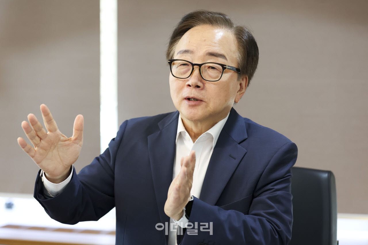 "호남 반도체 R&D 인력만이라도 주52시간 규제 풀자"