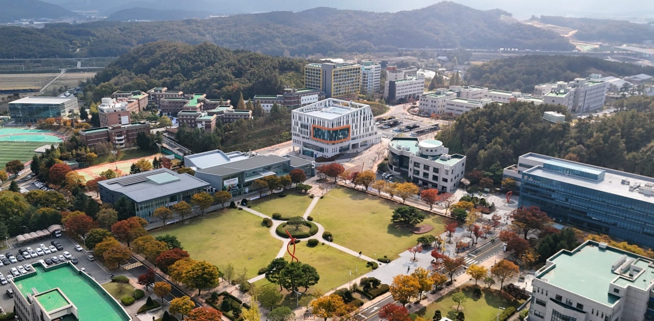 한기대, '취업 보장' 반도체·디스플레이공학과 60명 모집
