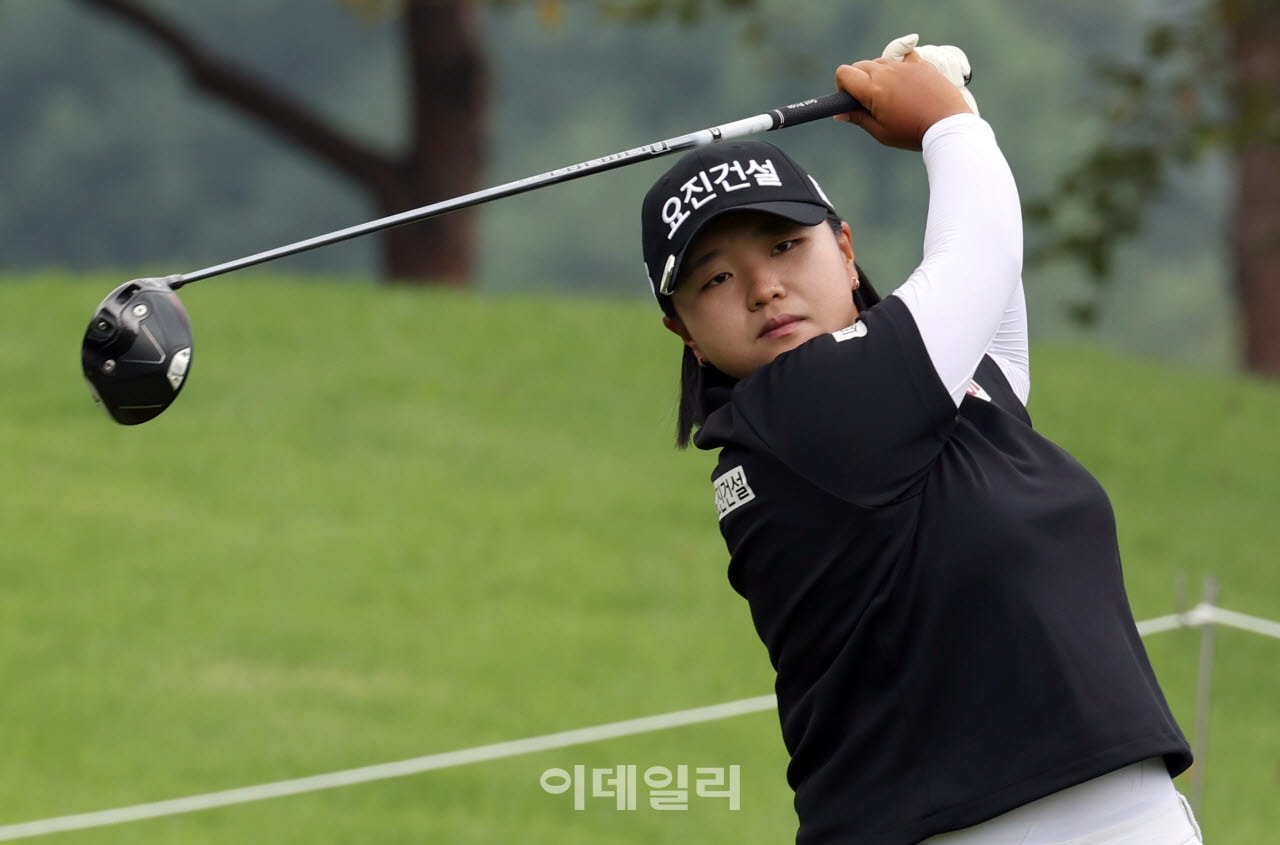 "비거리 15m 늘었다"…드라이버 바꾸고 KG 2연패 성공한 신다인[챔피언스클럽]