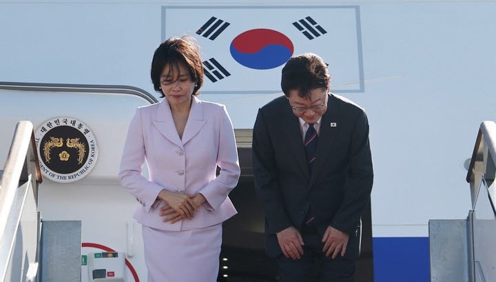 李대통령, 프랑스 국빈방문 위해 출국…마크롱과 정상회담도