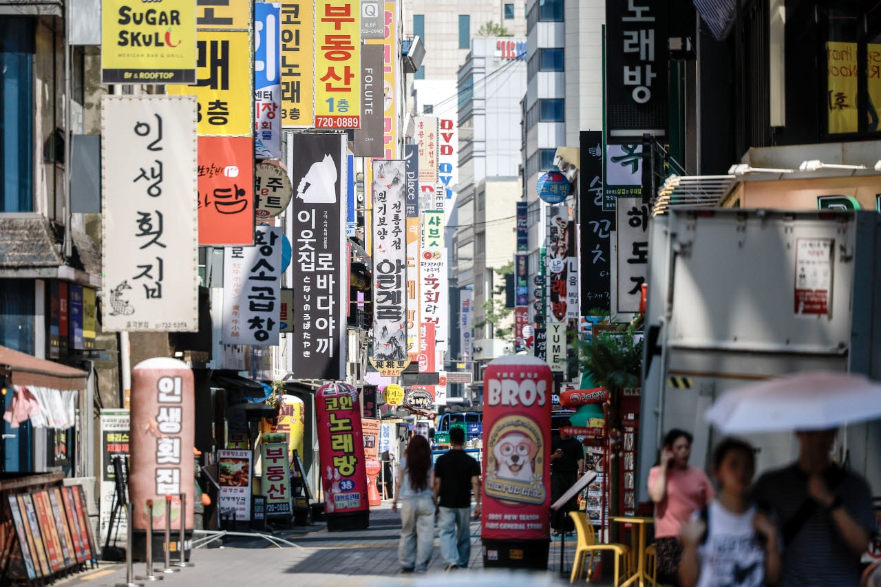 "술자리 2차는 옛말"…발길 돌린 20대, 지갑 연 '반전 장소'