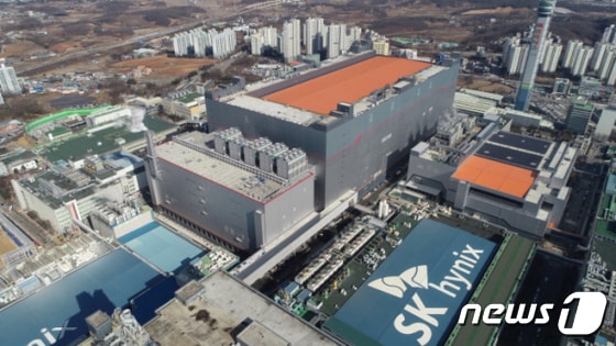 [속보] SK하이닉스, 2026년 2분기 영업이익 60조 5426억…역대 최대