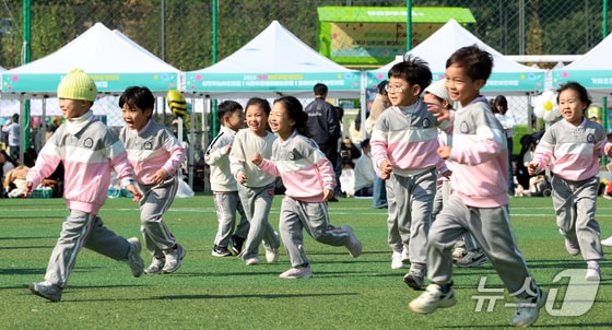 "소음 민원에 아이들 운동회 위축"…경찰, 현장 출동 '자제령'