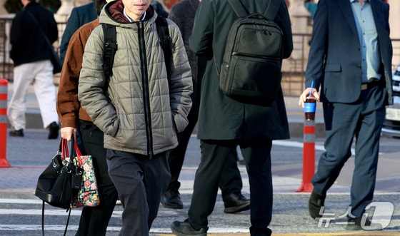 출근길 최저 0도 '뚝'…전국 대부분 한파특보, 일부 영하권[오늘날씨]