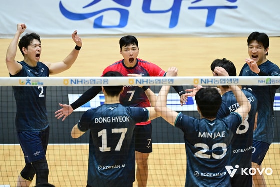 대한항공, 현대캐피탈 3-1 제압…KOVO컵 2연패·최다 7회 우승