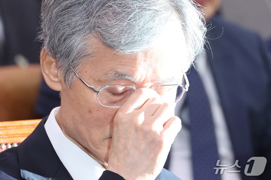 野, '조희대 엄호' 전력…"법원 더 분노하면 李재판 재개할 것"