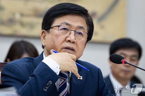 '수시 먹통'에 원서접수 빠르면 내년부터 공공 체계로…경쟁률 공개도 늦춰