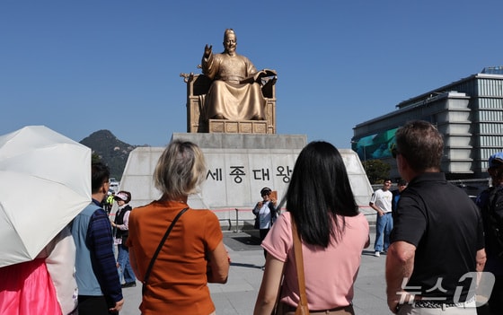 세종부터 여주까지…한글날에 빛과 숲으로 물든 '한글 여행'