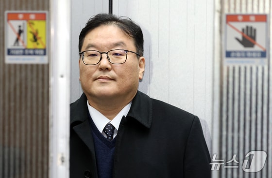 '직권남용 피소' 엄희준·김동희 검사, 특검 고소…"개인정보 무단 공개"