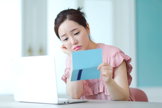 '"전 남편은 벤츠 끌고 호텔서 재혼, 명의 빌려준 나는 28억 빚더미" 절규