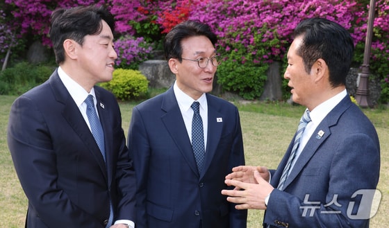당정청 "4차 석유류 최고가격제, 국민부담 등 고려해 종합 결정"