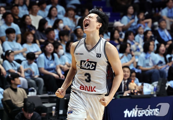 [속보] 프로농구 '슈퍼팀' KCC, 소노 꺾고 통산 7번째 챔프전 우승
