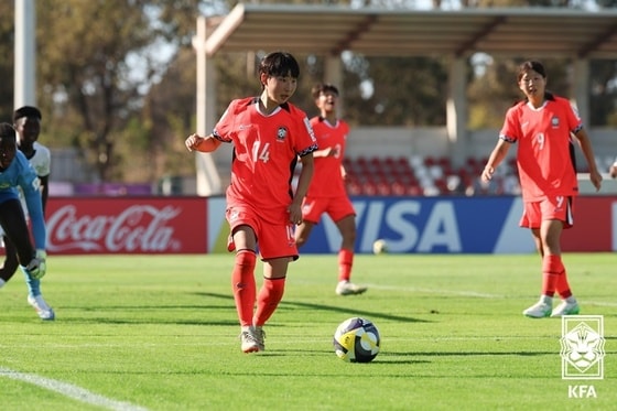 '백서영 4골' 여자 U17, 아시안컵 1차전서 필리핀에 5-0 대승