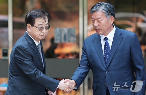 與, '서해공무원 피격' 2심 무죄에 "조작기소엔 공소취소 마땅"