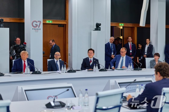 李대통령, G7 업무 오찬서 AI '공유·안전' 강조…'모두의 AI' 소개도