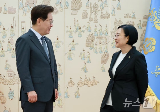 '똑순이' 한 총리, 추진력·정무감각 호평…'인사·부동산·경찰개혁' 과제