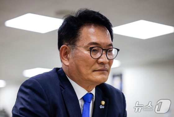 '후보 자격 논란' 송영길·김용 "검찰 탄압, 예외 사유"…與, 17일 재논의