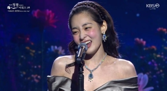 김민하→미각보이즈·이은지·미미, '청룡시리즈' 축하무대 릴레이 [RE:TV]