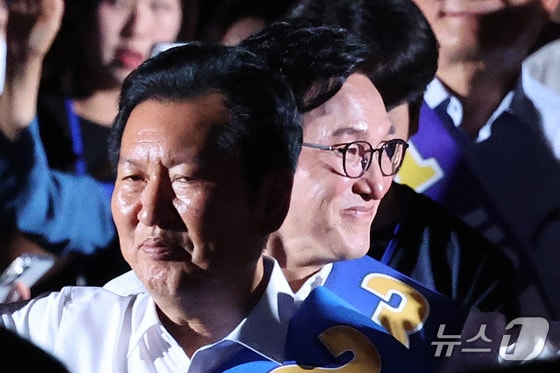 [속보] 김민석·정청래 결선 진출…선호투표로 결판