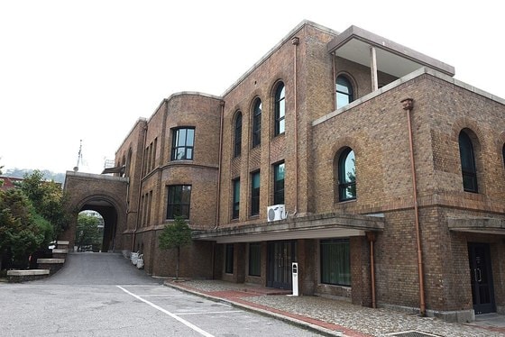 미군정, 국립 서울대학교 설치령 공포 [김정한의 역사&오늘]