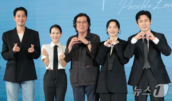 "영화는 계속돼야" 이창동, 넷플릭스 손잡은 이유…8년만의 '가능한 사랑'(종합)