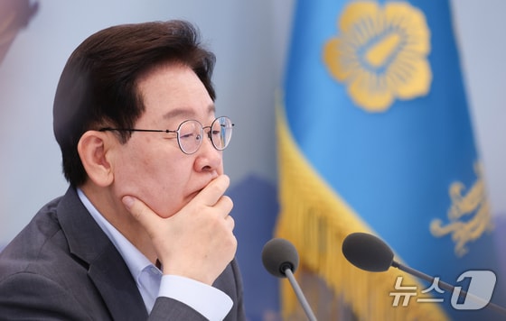 李대통령 '부동산 공급' 총력전…"5만호 넘어선 최대 물량 뽑을 것"