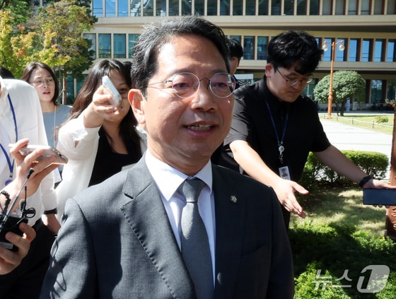 김승원, 자진사퇴 5시간 만에 "미완의 검찰개혁 반드시 완수"