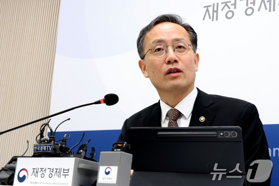 이형일 "비거주 1주택, 차등 완화해도 차이는 둬야…물가·양극화엔 총력"(종합)