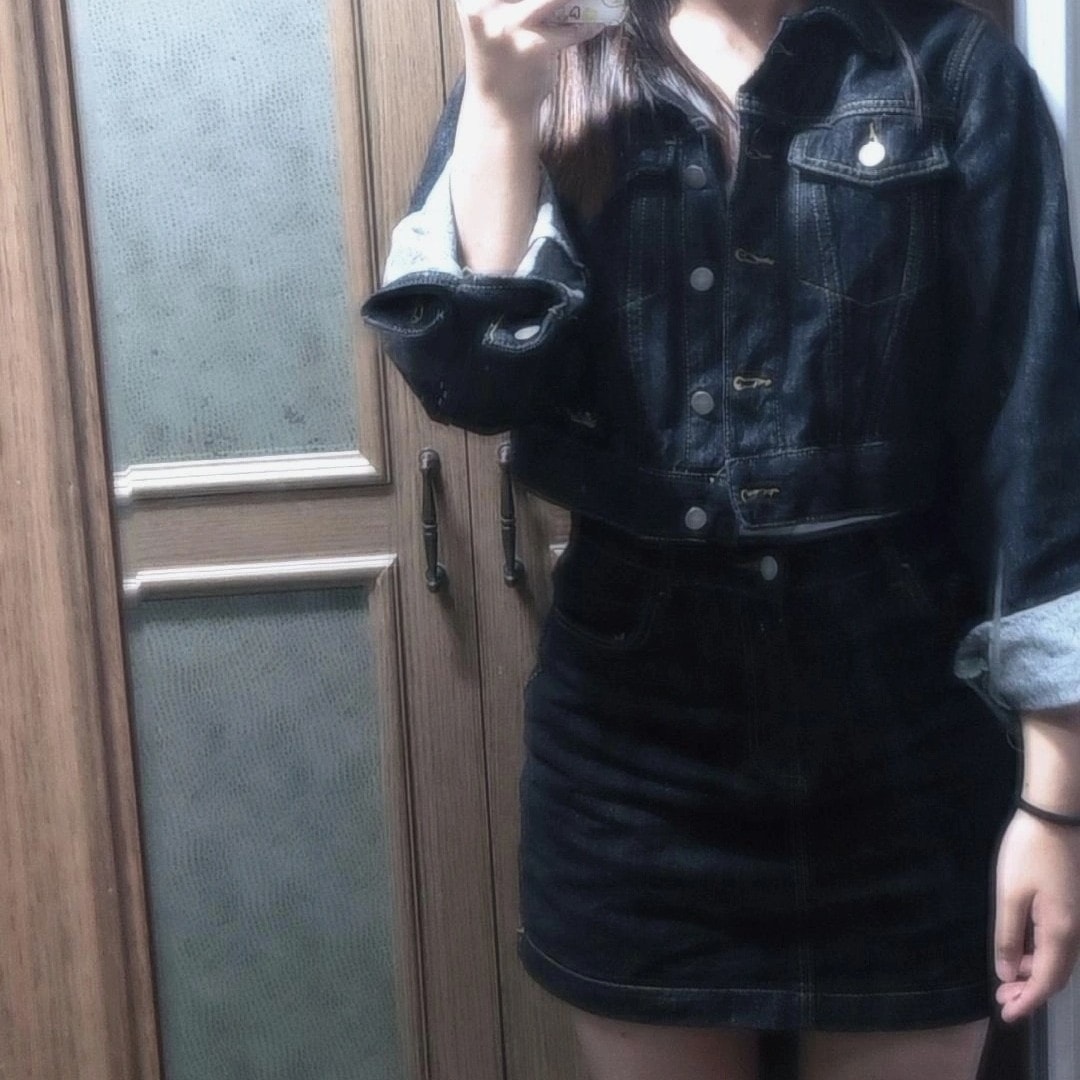 2개 중에 뭐가 더 나은 것 같아여?