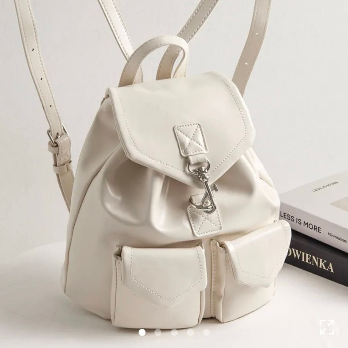 언니야들 백팩 색 골라줘